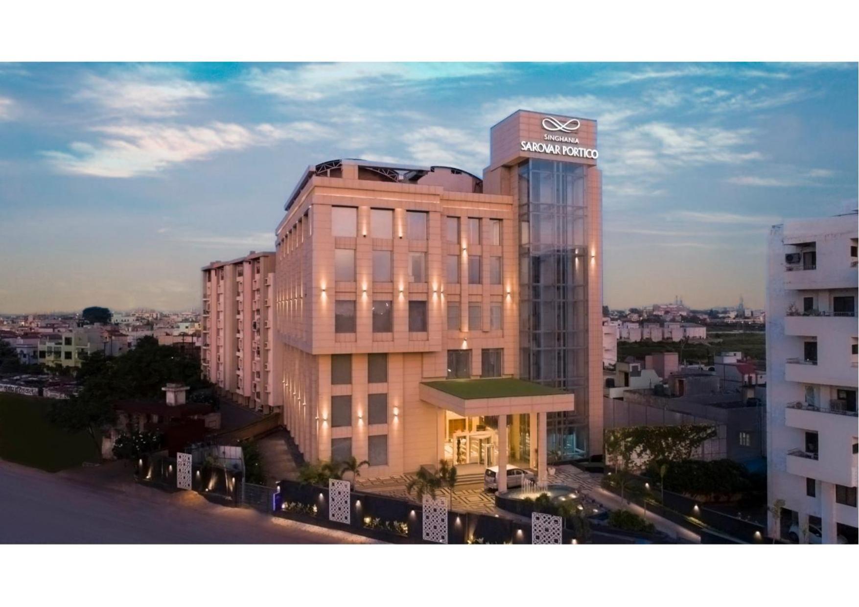 Singhania Sarovar Portico Rāipur Exterior foto